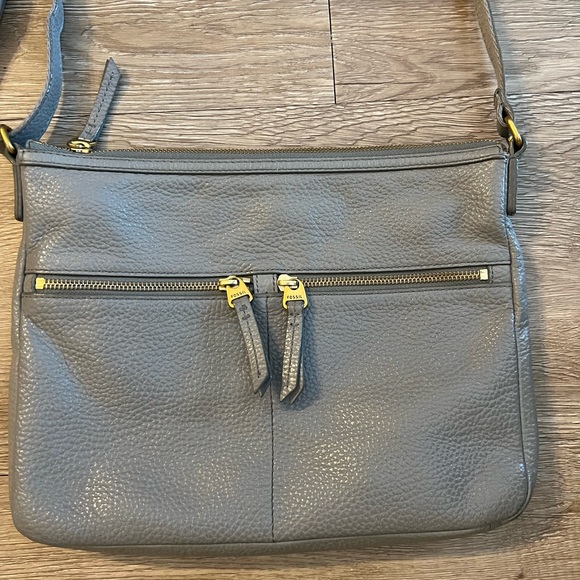 Fossil Crossbody - Picture 2 of 7